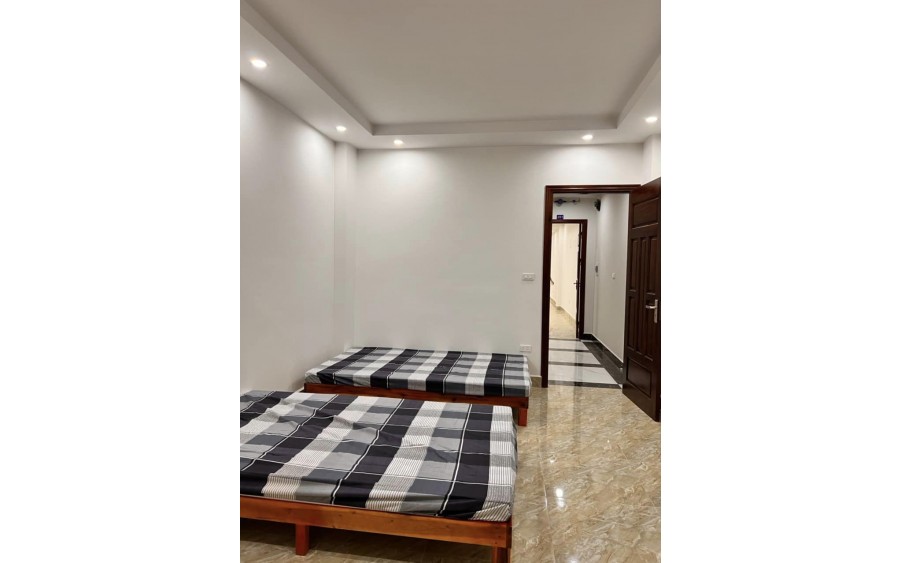 A tòa nhà 8T*80m2 phố Nguyễn Ngọc Nại, HN 20 tỷ thang máy 16P,DT cao, ô tô, thoáng, KD đỉnh.